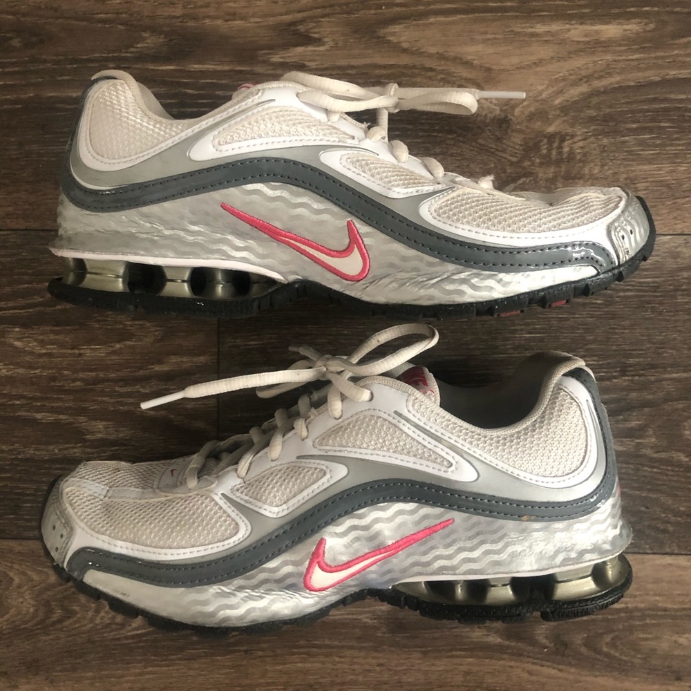 Nike Womens Reax Run 5 407987-116 White Silver